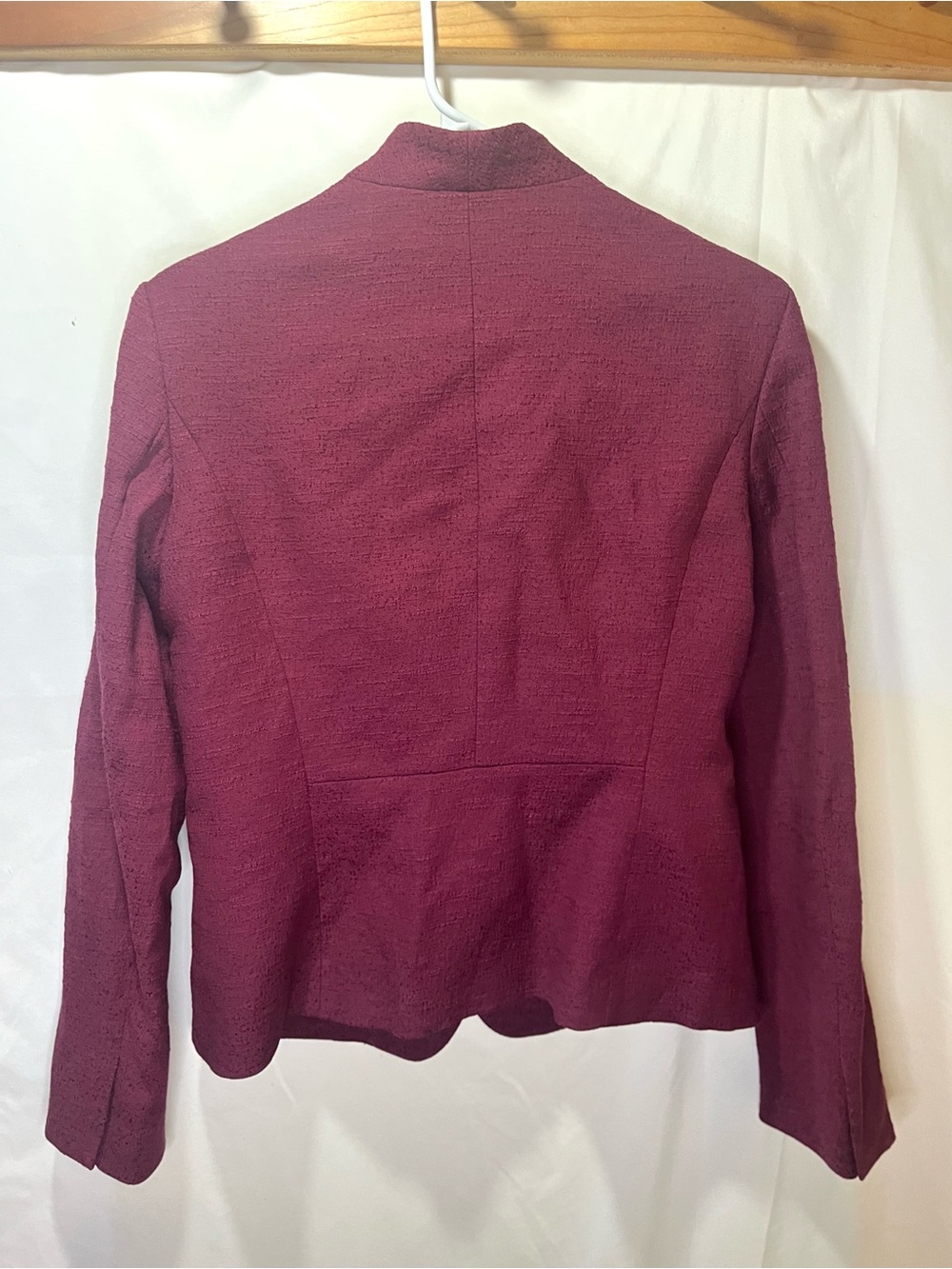 LOFT Women's Raspberry Single-Button Textured Blazer - Picture 4 of 6
